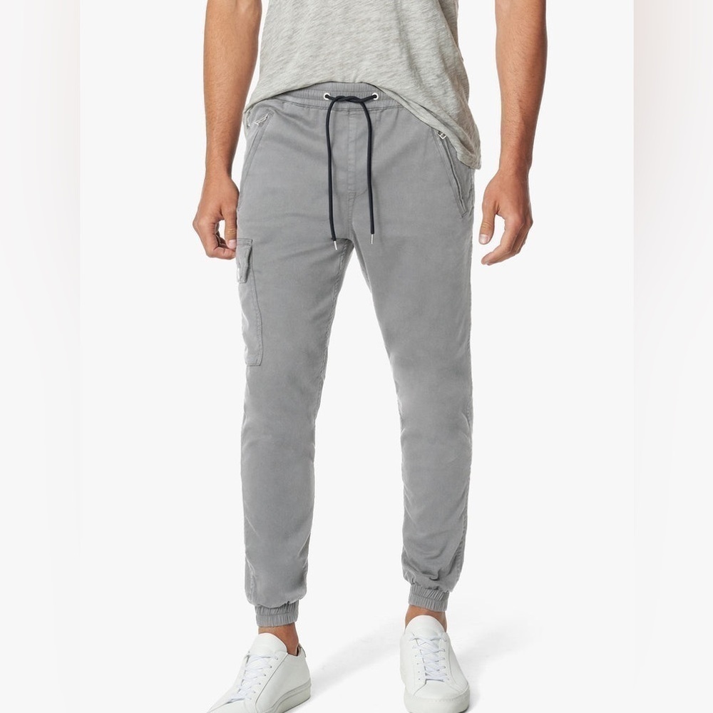 Joe’s Men’s Grey Drop Yoke Cargo Joggers (size small)